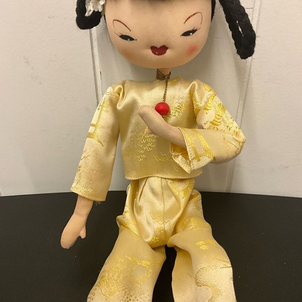 Vintage Handmade Mid Century Japanese Baby Doll Figurine Clothing Flowers Hair - Picture 3 of 11